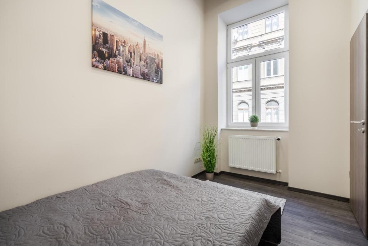 Chic Comfort Suite For 6 By Oktogon Budapest Ngoại thất bức ảnh